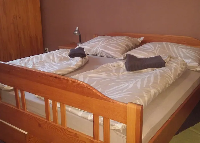 Lara Konukevi Ceske Budejovice